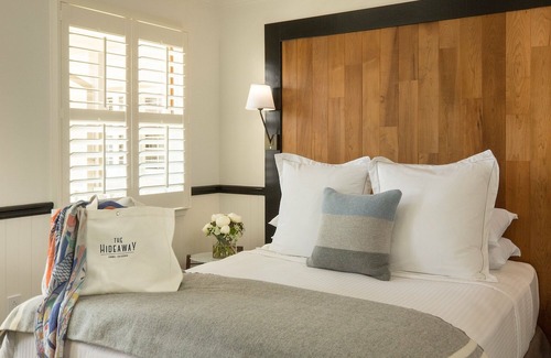 Golden Rectangle Hotel | The Hideaway