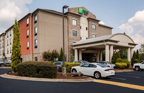 Fairburn Hotel | Holiday Inn Express Hotel & Suites Fairburn, an Ihg Hotel