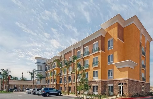 Ontario Hotel | Comfort Suites Ontario Airport Convention Center