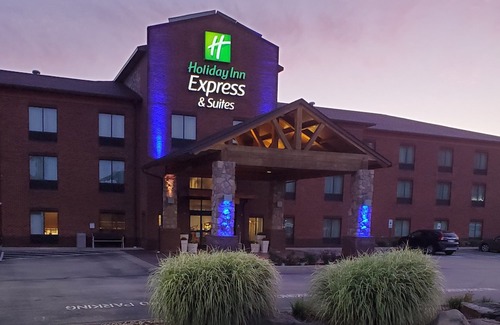 Donegal Hotel | Holiday Inn Express & Suites Donegal, an Ihg Hotel