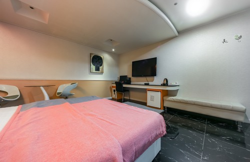 Sangnam-dong Hotel | Changwon Sangnam-Dong Rock