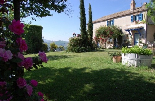 Monterubbiano Hotel | B&B Vento di Rose