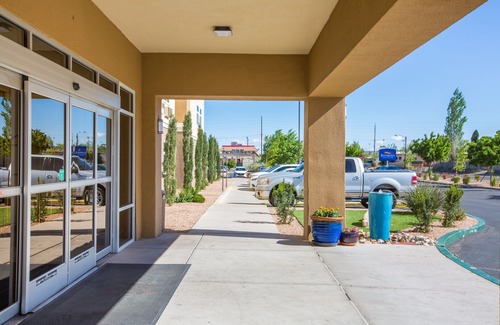 Albuquerque Hotel | Baymont by Wyndham Albuquerque Airport