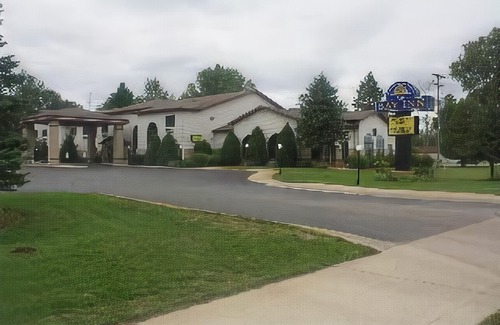 Tawas City Hotel | Bay Inn