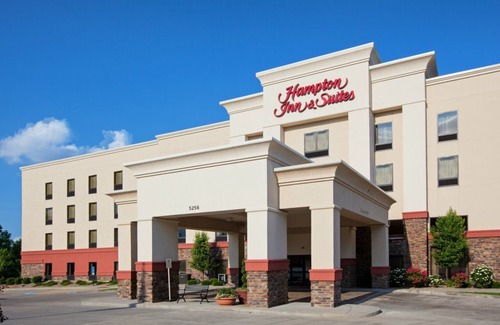 Canton Hotel | Hampton Inn & Suites Canton