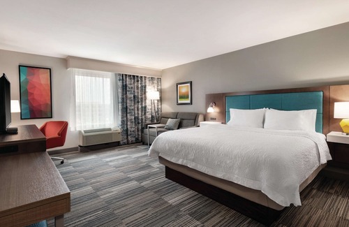 Champaign Hotel | Hampton Inn Champaign Southwest IL