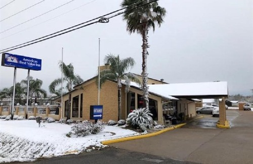 West Columbia Hotel | Americas Best Value Inn West Columbia