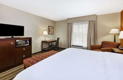 Southgate Hotel | Hampton Inn Detroit/Southgate