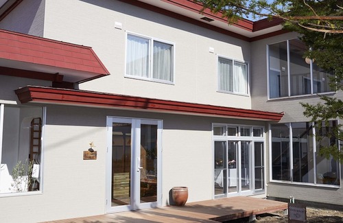 Shiraoi-cho Hotel | haku hostel + cafe bar