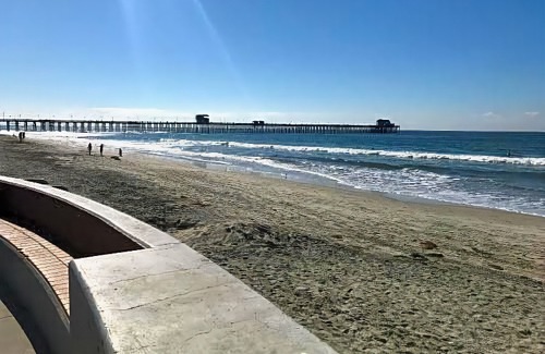 Oceanside Hotel | Days Inn by Wyndham Oceanside