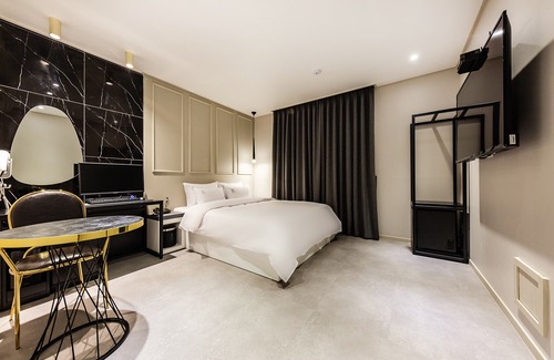 Bongmyeong-dong Hotel | Daejeon Yuseong Stay