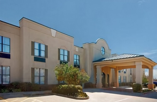 Sherman Hotel | Quality Suites Sherman