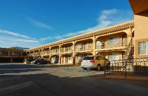 Bishop Hotel | Days Inn by Wyndham Bishop