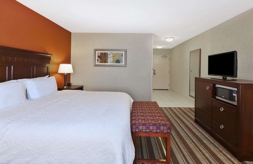 Southgate Hotel | Hampton Inn Detroit/Southgate