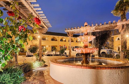 Milpitas Hotel | Best Western Plus Brookside Inn