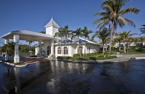 Juno Beach Hotel | Holiday Inn Express North Palm Beach-Oceanview, an Ihg Hotel
