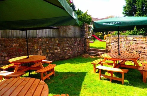 Aylburton Hotel | The George Inn & Millingbrook Lodge