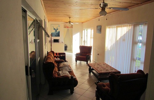 Blue Horizon Bay Hotel | Blue Horizon Bay Guest House