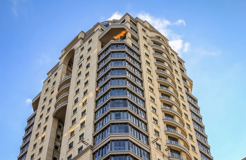 Sandown Hotel | The Michelangelo Towers