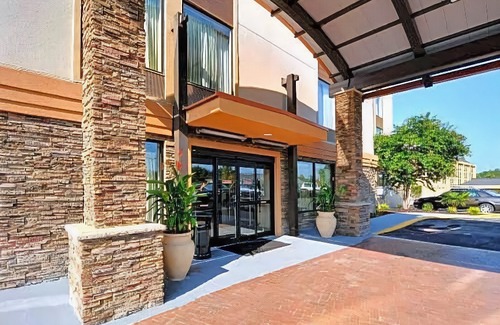 Dentsville Hotel | Best Western Plus Columbia North East