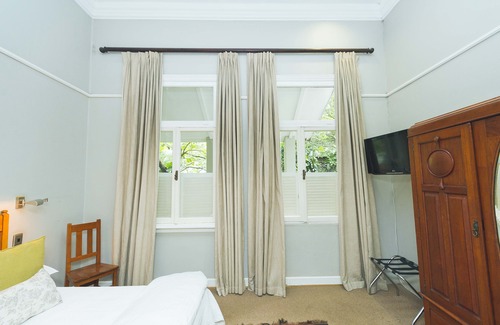 Brooklyn Hotel | Lovely Guesthouse in Pretoria Welcoming You on a Spacious Room with Breakfast