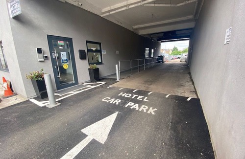 Hillingdon Hotel | Sky Nights Hotel London Heathrow