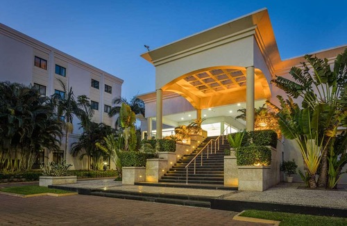 Central C Hotel | Hotel VIP Grand Maputo