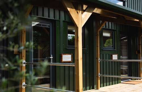 Knutsford Hotel | The Tens at Owen House Farm