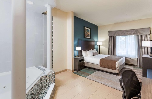 Schaumburg Hotel | Wingate by Wyndham Schaumburg/Convention Center