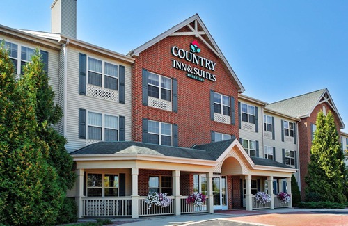 Sycamore Hotel | Country Inn & Suites by Radisson, Sycamore, IL