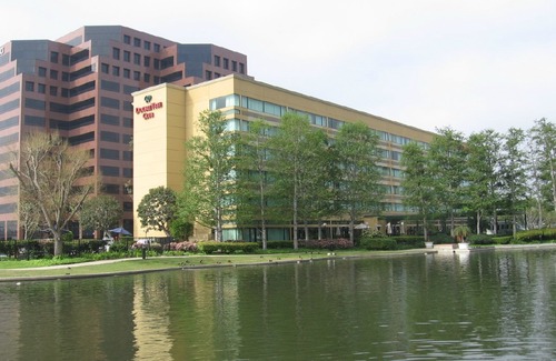 Santa Ana Hotel | DoubleTree by Hilton Orange County Airport