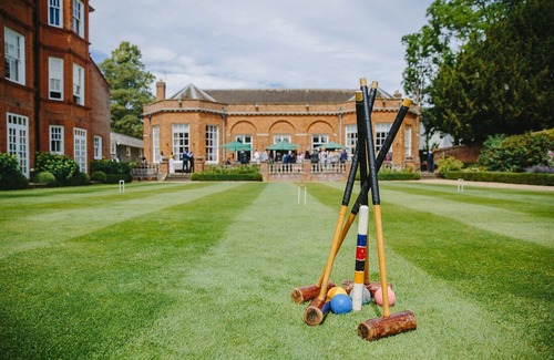 Newmarket Hotel | The Jockey Club Rooms