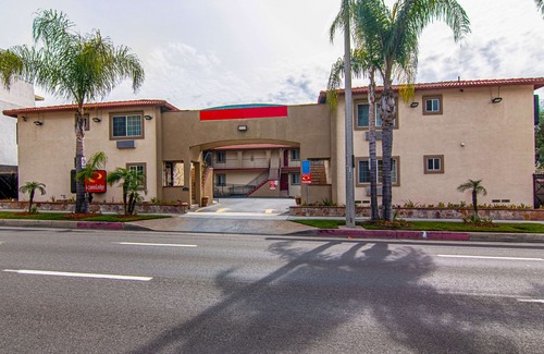 Circle Area Hotel | Econo Lodge Long Beach I-405