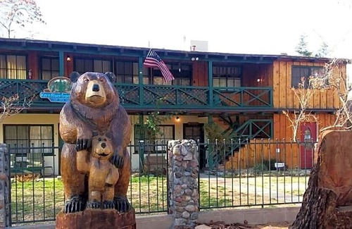 Kernville Hotel | Kern Riverfront Lodge