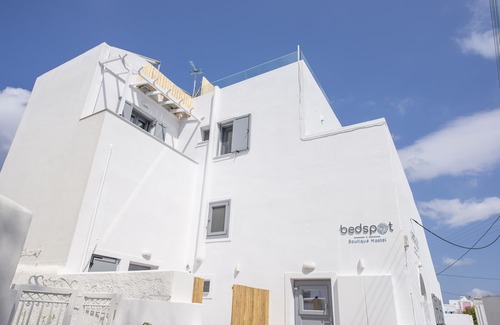 Fira Hotel | Bedspot Hostel