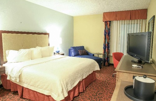 Bordentown Hotel | Hampton Inn Bordentown