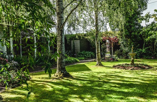 Cobden Hotel | Heytesbury House