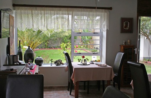 Swakopmund Hotel | Room for 4 Guests - Amarachi Guesthouse in Swakopmund Namibia - Beach in 500m
