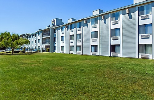 Benicia Hotel | Best Western Plus Heritage Inn