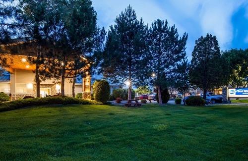Jerome Hotel | Best Western Sawtooth Inn and Suites