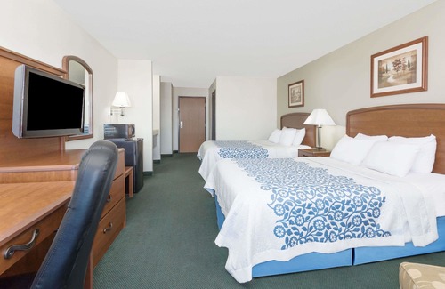 Sidney Hotel | Days Inn by Wyndham Sidney