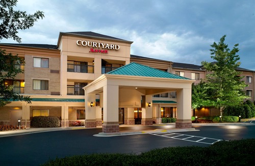 Alpharetta Hotel | Courtyard by Marriott Atlanta Alpharetta