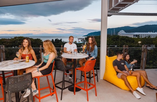 Cairns Central Business District Hotel | Global Backpackers Cairns