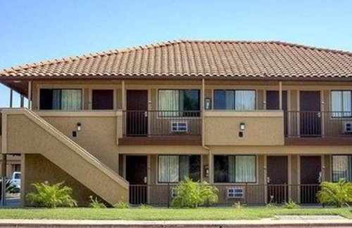 Santee Hotel | Rodeway Inn Santee San Diego East