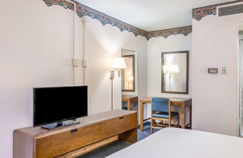 St. Joseph Hotel | Americas Best Value Inn St. Joseph at I-29