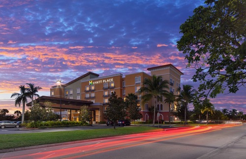 Estero Hotel | Hyatt Place Coconut Point
