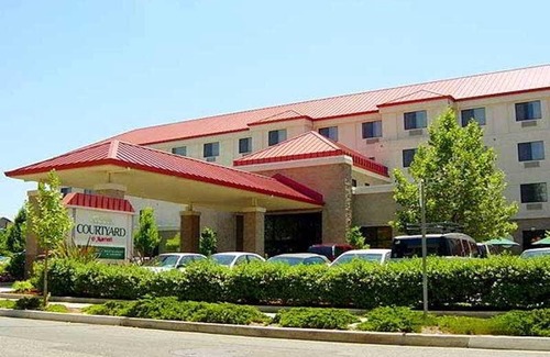 Southeastern Sacramento Hotel | Courtyard by Marriott Sacramento Midtown