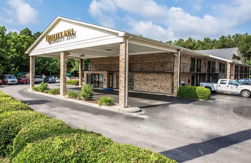 Manning Hotel | Quality Inn Manning I-95