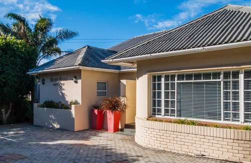 Walmer Hotel | River Road Guest House