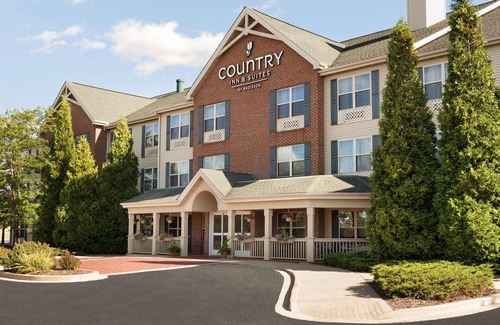 Sycamore Hotel | Country Inn & Suites by Radisson, Sycamore, IL